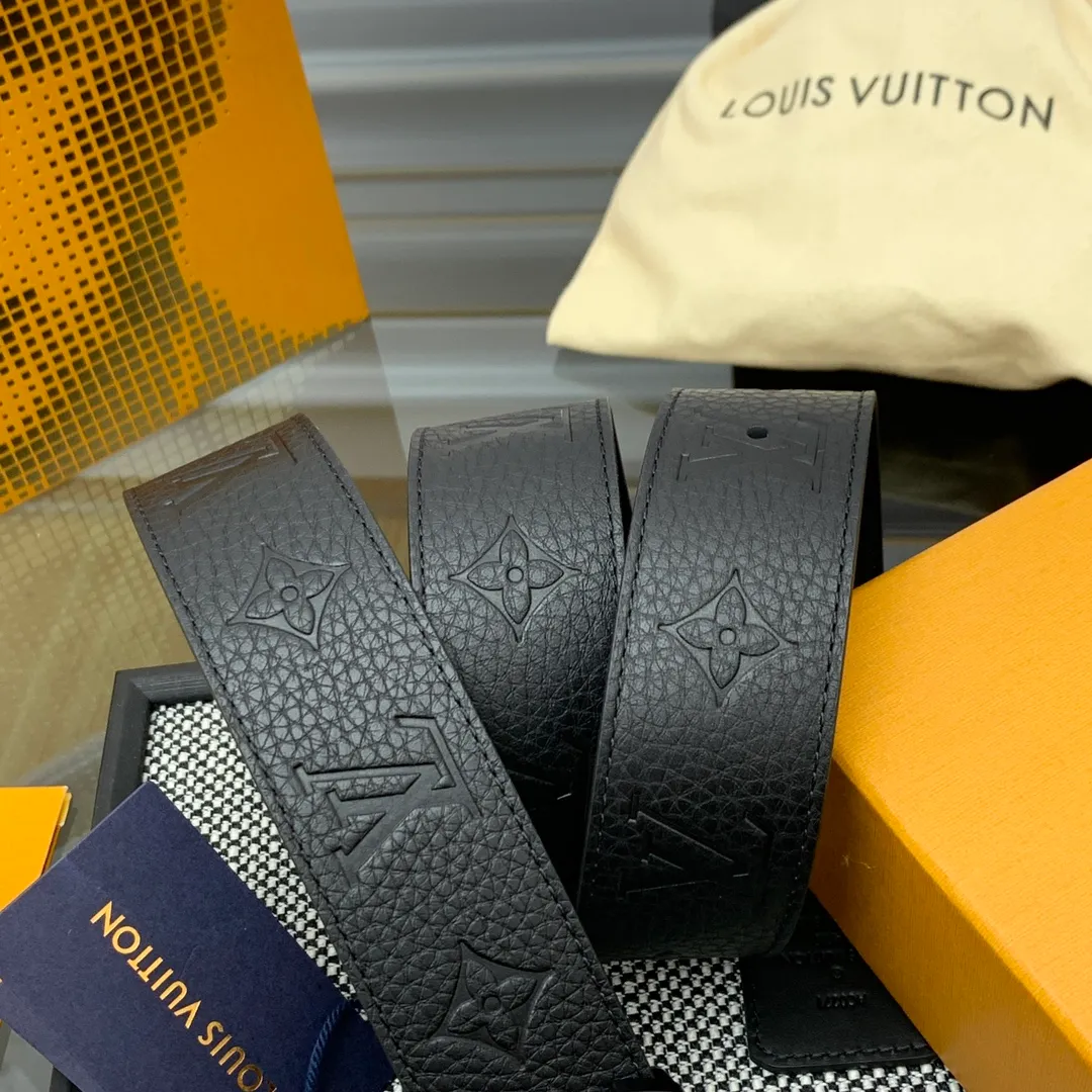 💰480💰Full package💰 💍Purchase level LV⚡️🌹New~🤩Lvjia France🇫🇷original leather embossed with Italian🇮🇹imported original calfskin bottom⚡️🌹size 4.0cm fine hardware imported furnace hardware