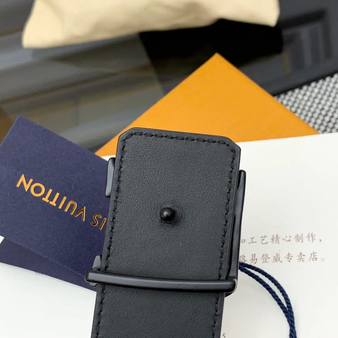 💰480💰Full package💰 💍Purchase level LV⚡️🌹New~🤩Lvjia France🇫🇷original leather embossed with Italian🇮🇹imported original calfskin bottom⚡️🌹size 4.0cm fine hardware imported furnace hardware