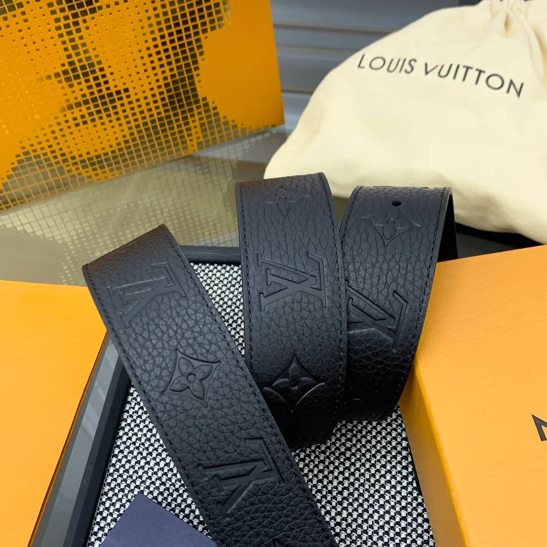 💰480💰Full package💰 💍Purchase level LV⚡️🌹New~🤩Lvjia France🇫🇷original leather embossed with Italian🇮🇹imported original calfskin bottom⚡️🌹size 4.0cm fine hardware imported furnace hardware