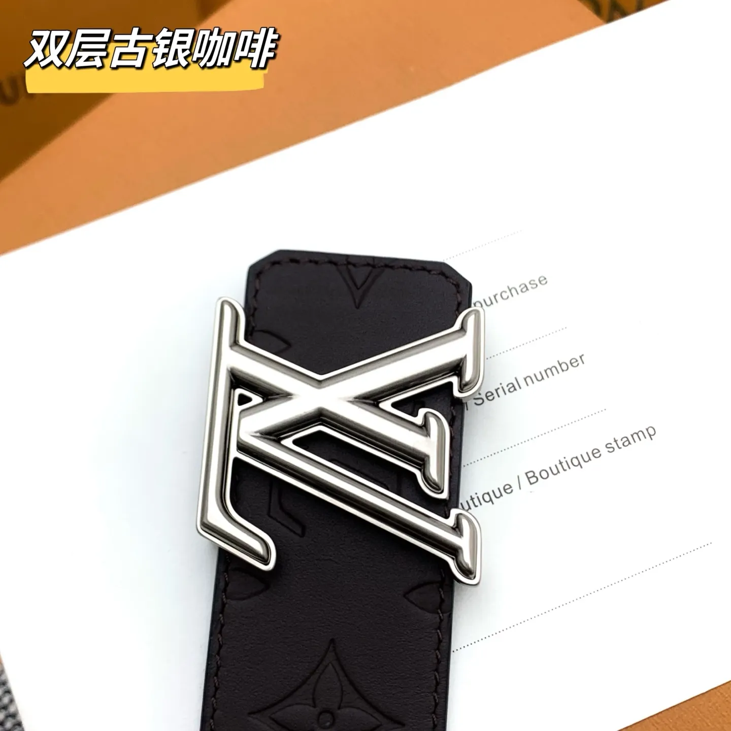 💰480💰Full package💰 💍Purchasing-grade M8842 LV Dimension double-sided waist is made of deep leather with Monogram pattern embossed on it. When flipped over, the delicate and smooth side will appear, revealing a calm charm in elegance. The eye-catching LV letter buckle is outlined in gradient tones, giving the classic design a trendy twist. Width 4.0cm