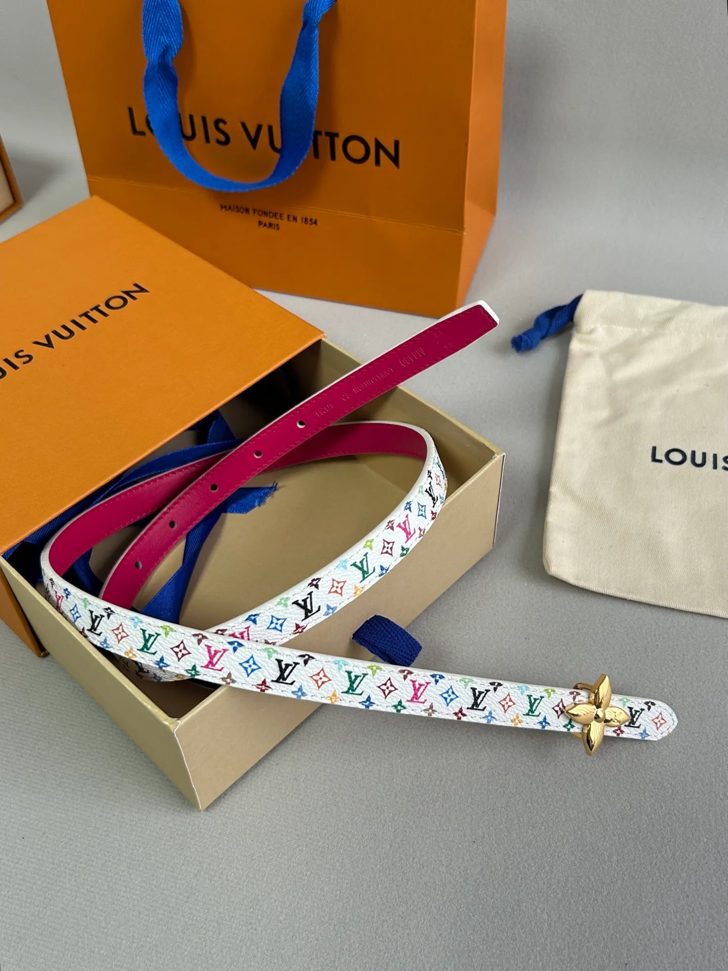 💰440💰Full package💰 💍Purchase grade LV Louis Vuitton⚡️🌹1.5cm double-sided belt, counter quality, double-sided use. Pure copper hardware buckle. Accessories loved by the brand’s brilliant classic designs
