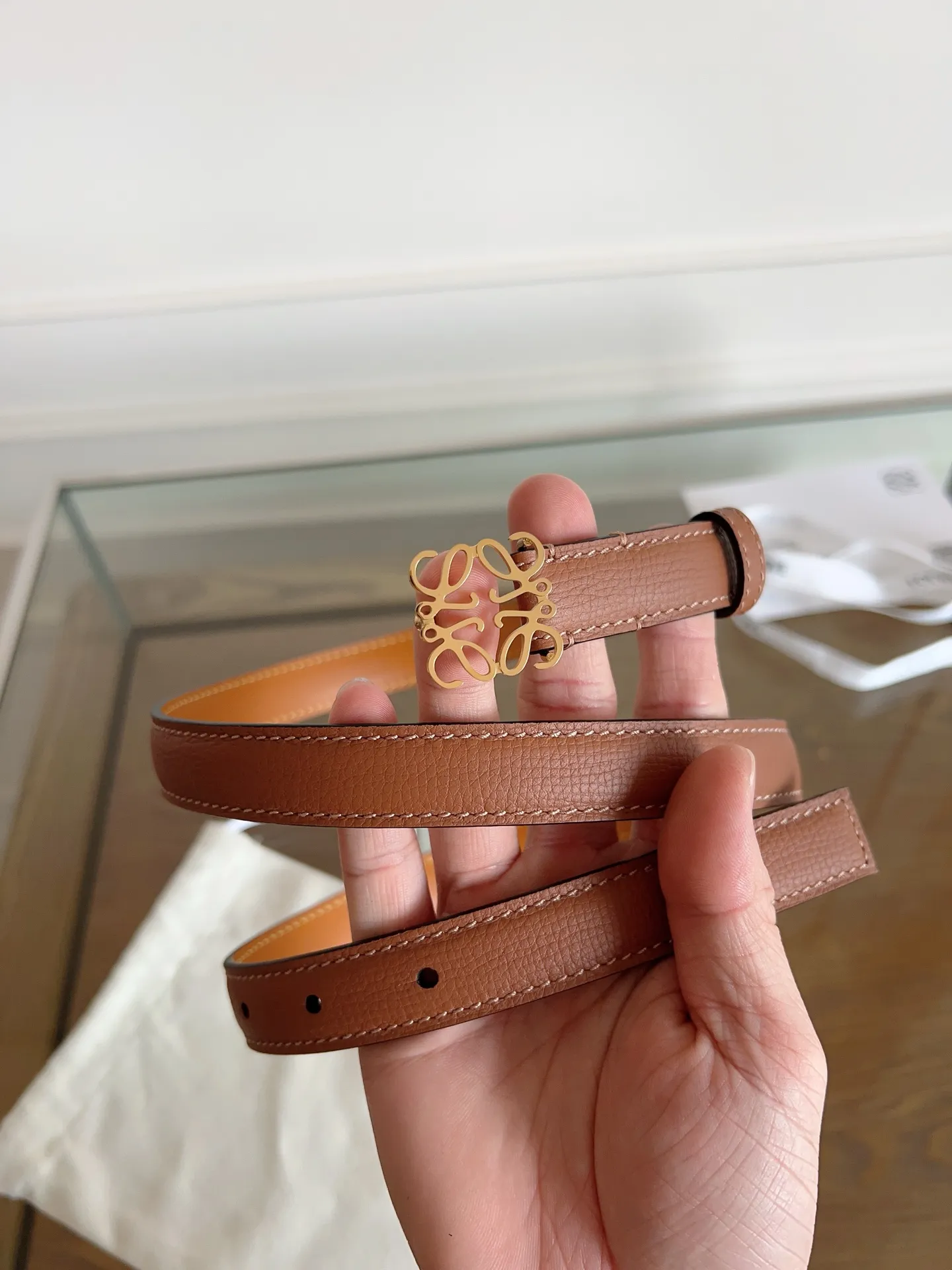 💰480💰Full package💰 💍Purchasing-grade LOEWE🇪🇸Spain original leather, pebbled brown cowhide. There is no doubt about the quality. There is no better, only the best. Size 2 cm