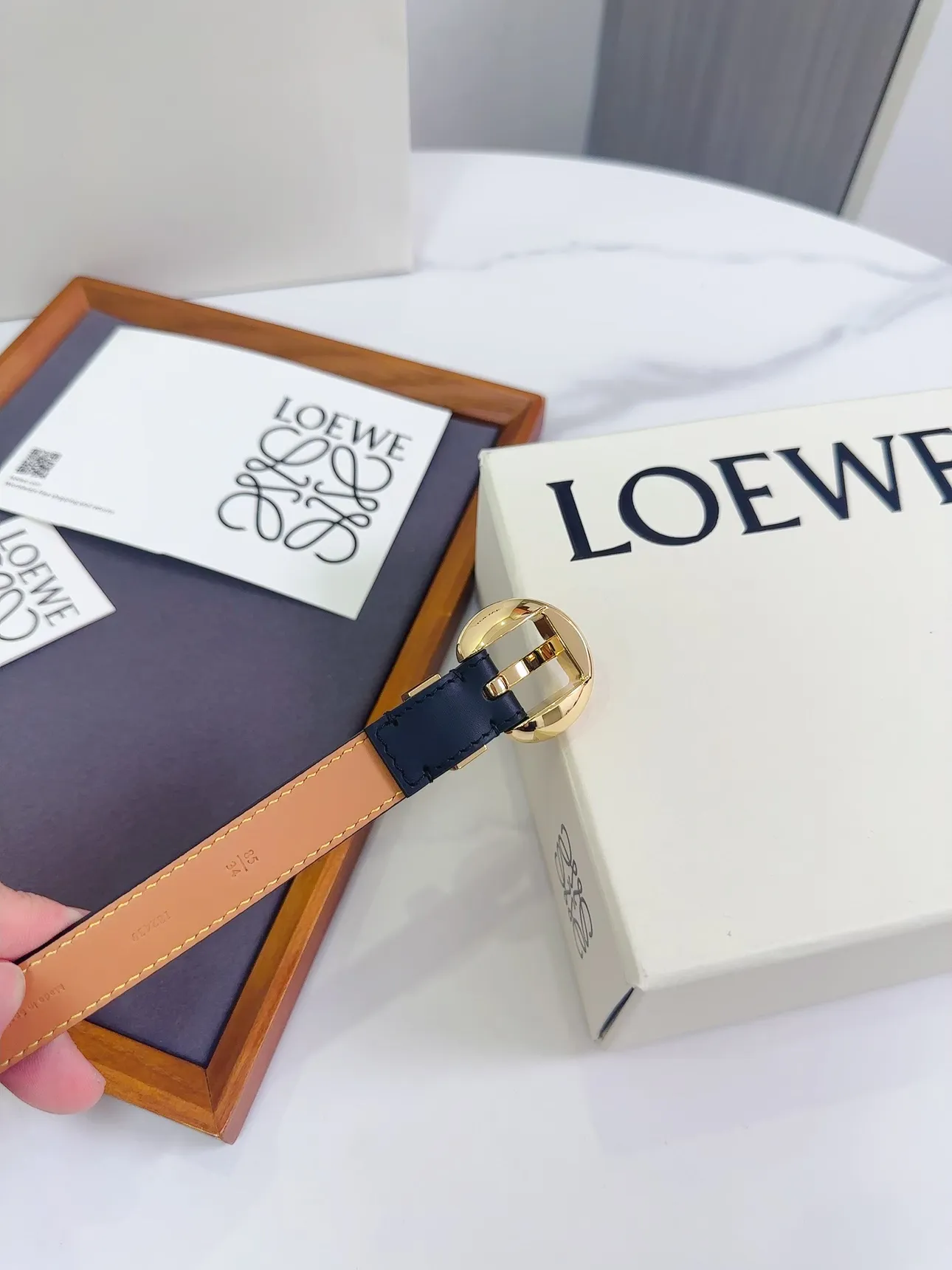 💰460💰Full package💰 💍Purchasing-grade LOEWE counter latest belt of the same style [Celebration][Celebration] Made of smooth cow leather narrow belt with Anagram Pebble pin buckle Excellent craftsmanship Personalized shape Exquisite material Width: 2.0cm