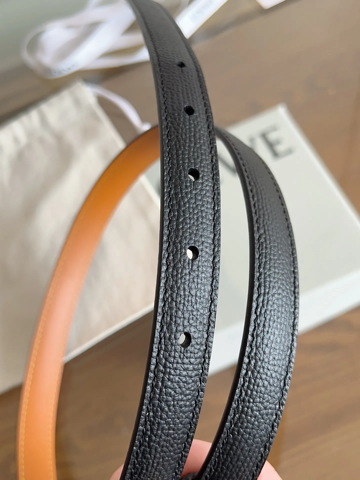 💰480💰Full package💰 💍Purchasing-grade LOEWE🇪🇸Spain original leather, pebbled brown cowhide. There is no doubt about the quality. There is no better, only the best. Size 2 cm