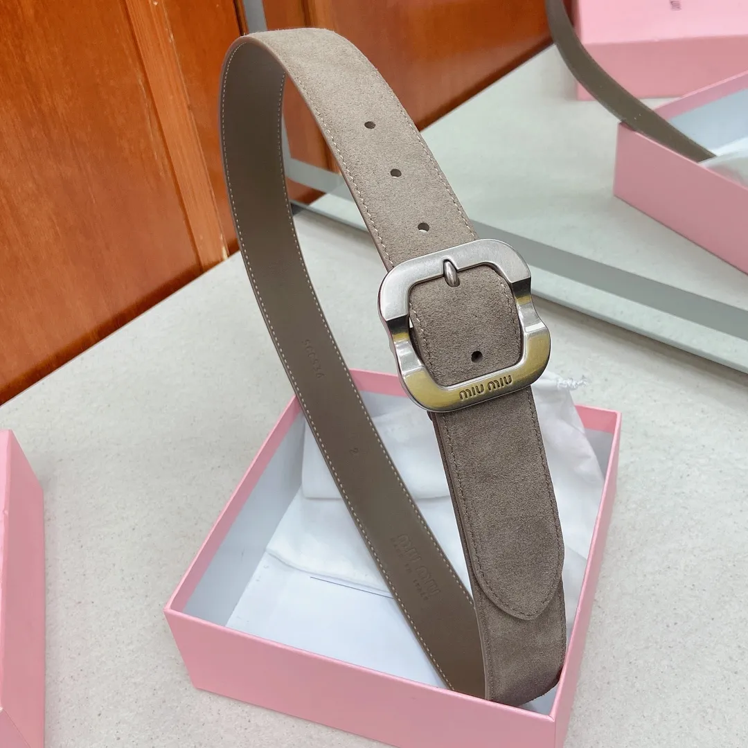 💰460💰Full package💰 💍Purchasing agent level Miumiu⚡️🌹New model, belt width 3.5cm, suede calfskin material pure copper metal buckle, minimalist style, design enhances style.