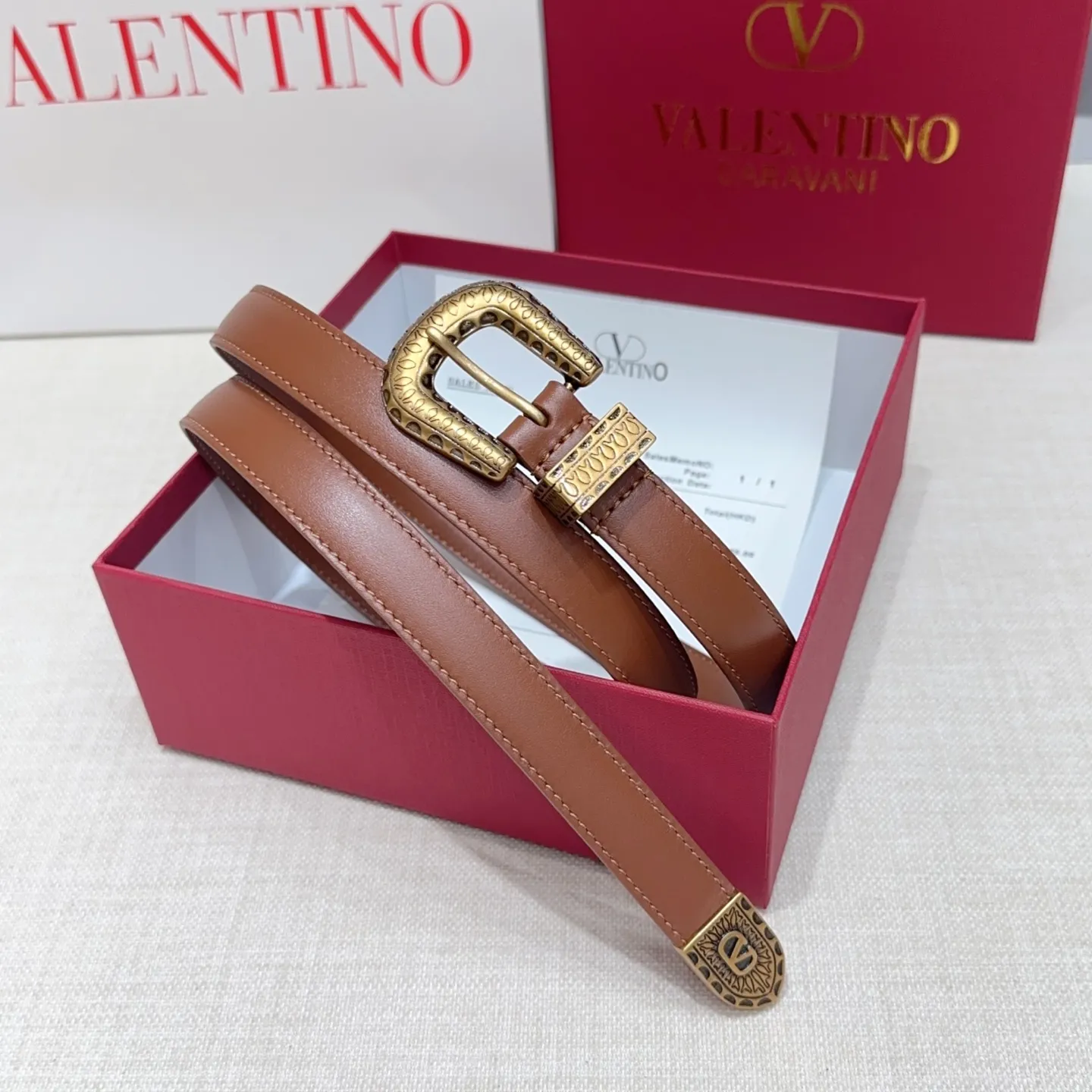 💰460💰Full package💰 💍Purchasing-grade Valentino belt⚡️🌹Width 2.0cm, double-sided first-layer cowhide, length: 75.80.85.90.95.100.Europe, copper five-pin drill buckle mold customization