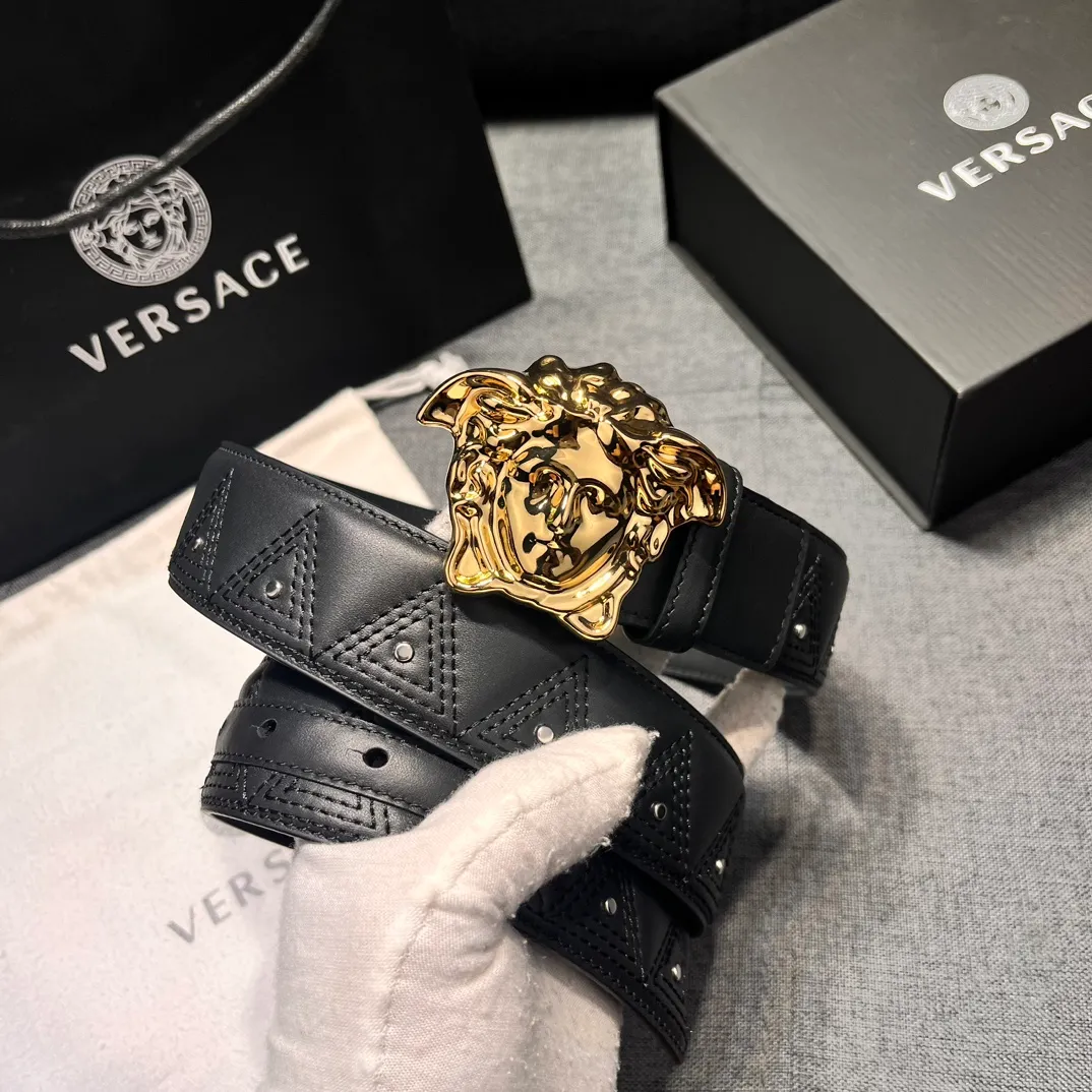 💰560💰Full package💰 💍Purchase level Versace⚡️🌹Width 4.0㎝ New heavy craftsmanship Use CNC embroidery machine imported from Germany to embroider⚡️🌹Pure copper Medusa head buckle⚡️🌹Pay attention to every detail