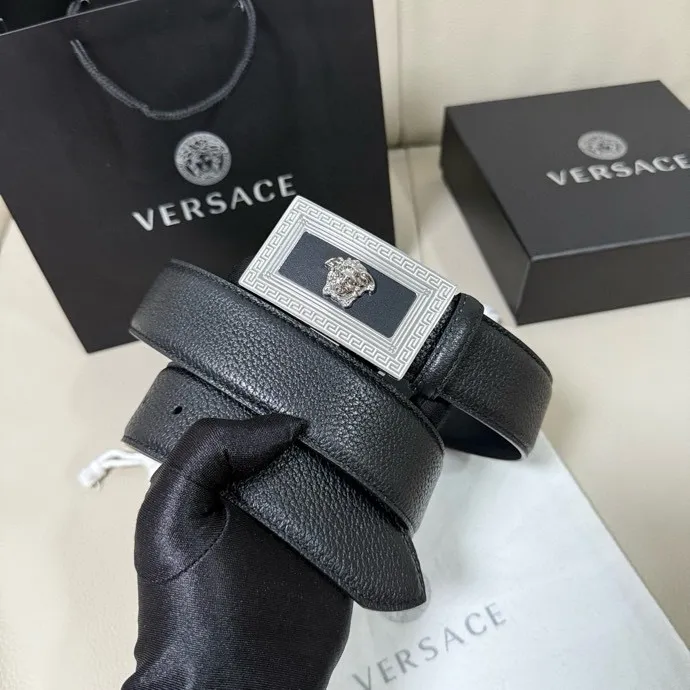💰480💰Full package💰 💍Purchasing-grade Versace Width 4.0cm⚡️🌹Men's model imported top-layer tree-height cowhide⚡️🌹Medusa head veneer buckle