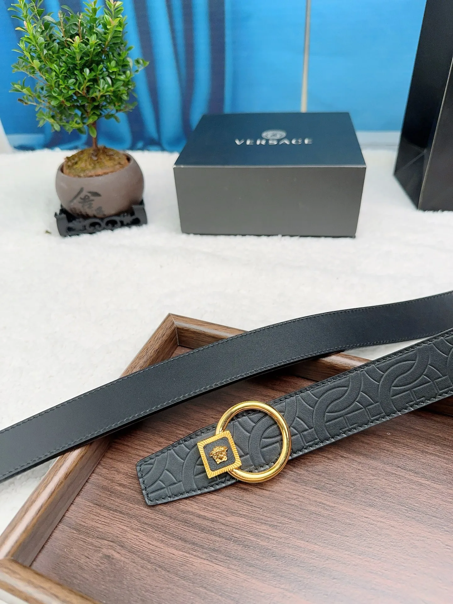 💰480💰Full package💰 💍Purchase grade Versace⚡️🌹Width 3.5CM, hot-pressed cowhide decorated with calfskin bottom, with high-quality buckles⚡️🌹Italian original leather