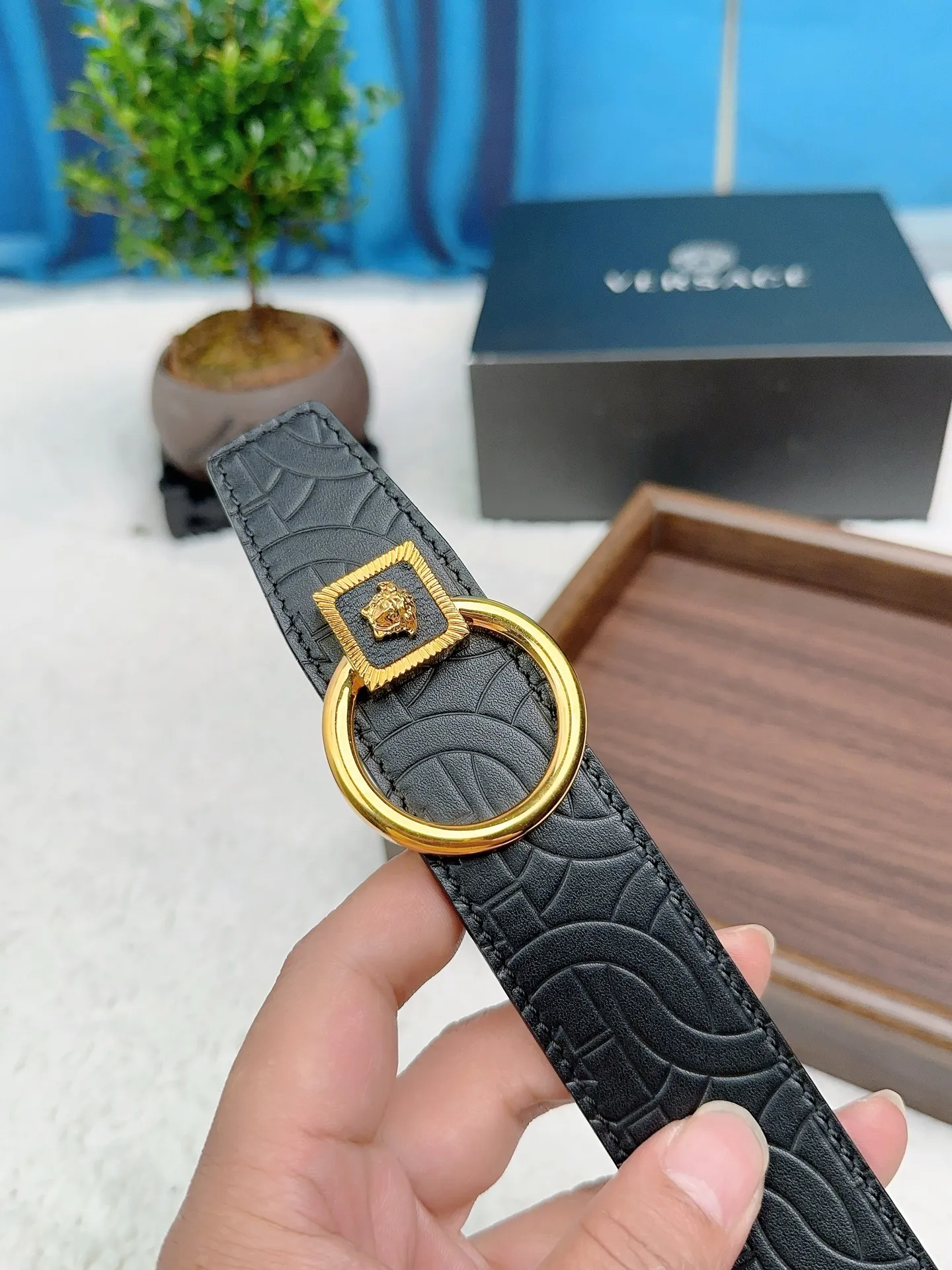💰480💰Full package💰 💍Purchase grade Versace⚡️🌹Width 3.5CM, hot-pressed cowhide decorated with calfskin bottom, with high-quality buckles⚡️🌹Italian original leather