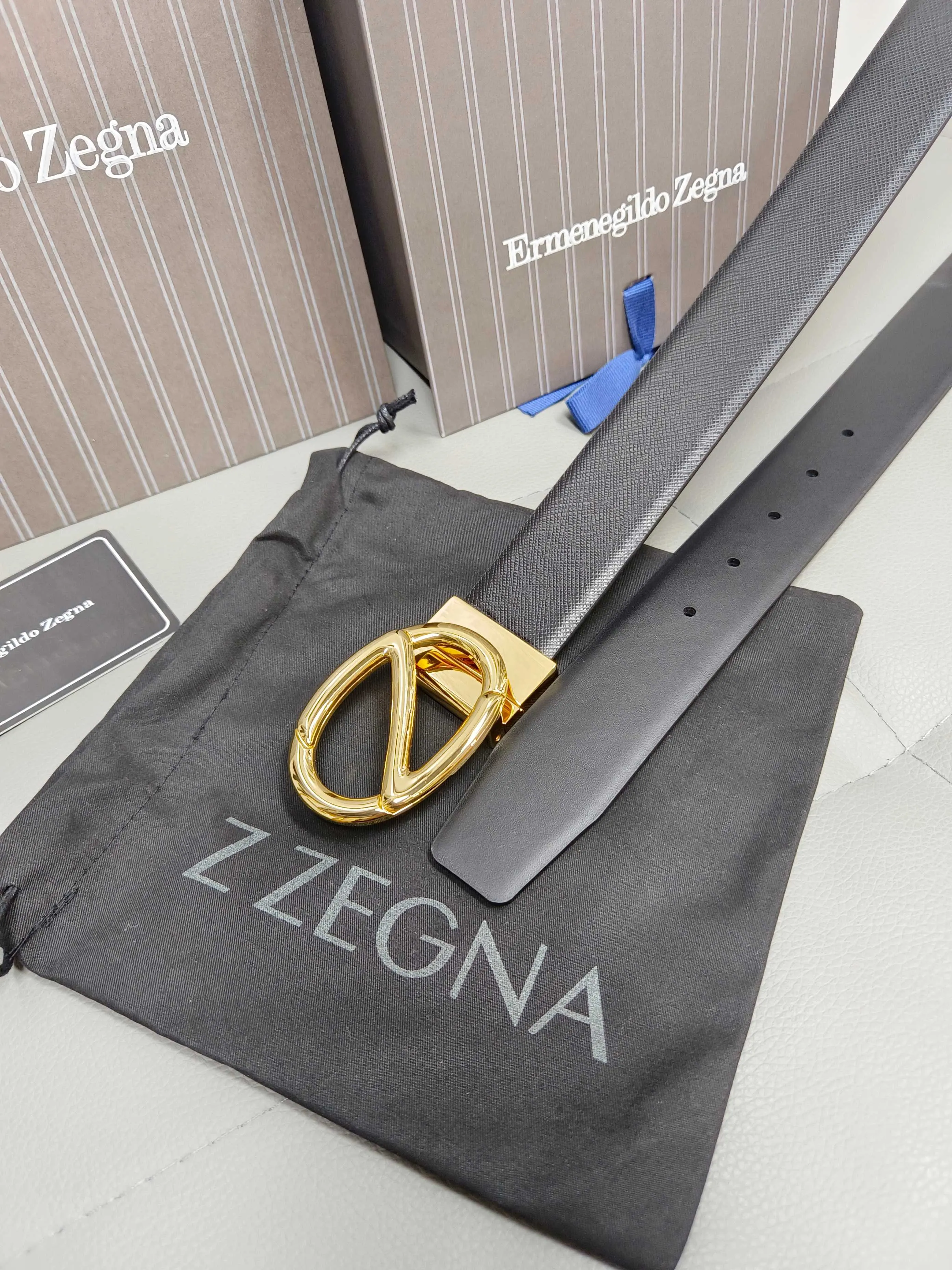 💰460💰Full set of packaging💰 💍Purchase-grade Zegna·⚡️🌹Italy counters are selling genuine products·The wiring is oiled and carefully matched with original Gancio hardware·3.5cm specifications·Adjustable belts·Look at the picture to place an order