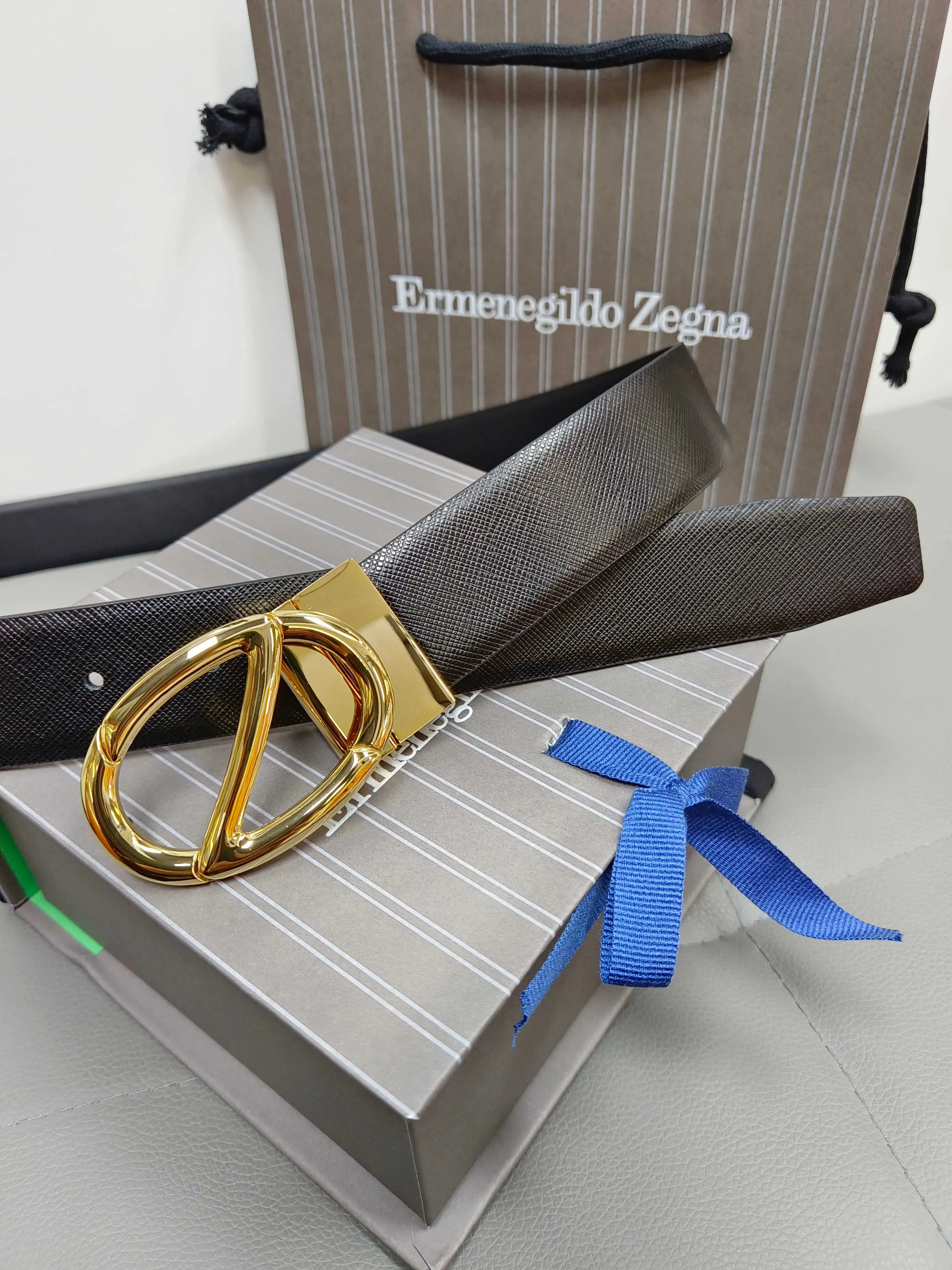 💰460💰Full set of packaging💰 💍Purchase-grade Zegna·⚡️🌹Italy counters are selling genuine products·The wiring is oiled and carefully matched with original Gancio hardware·3.5cm specifications·Adjustable belts·Look at the picture to place an order
