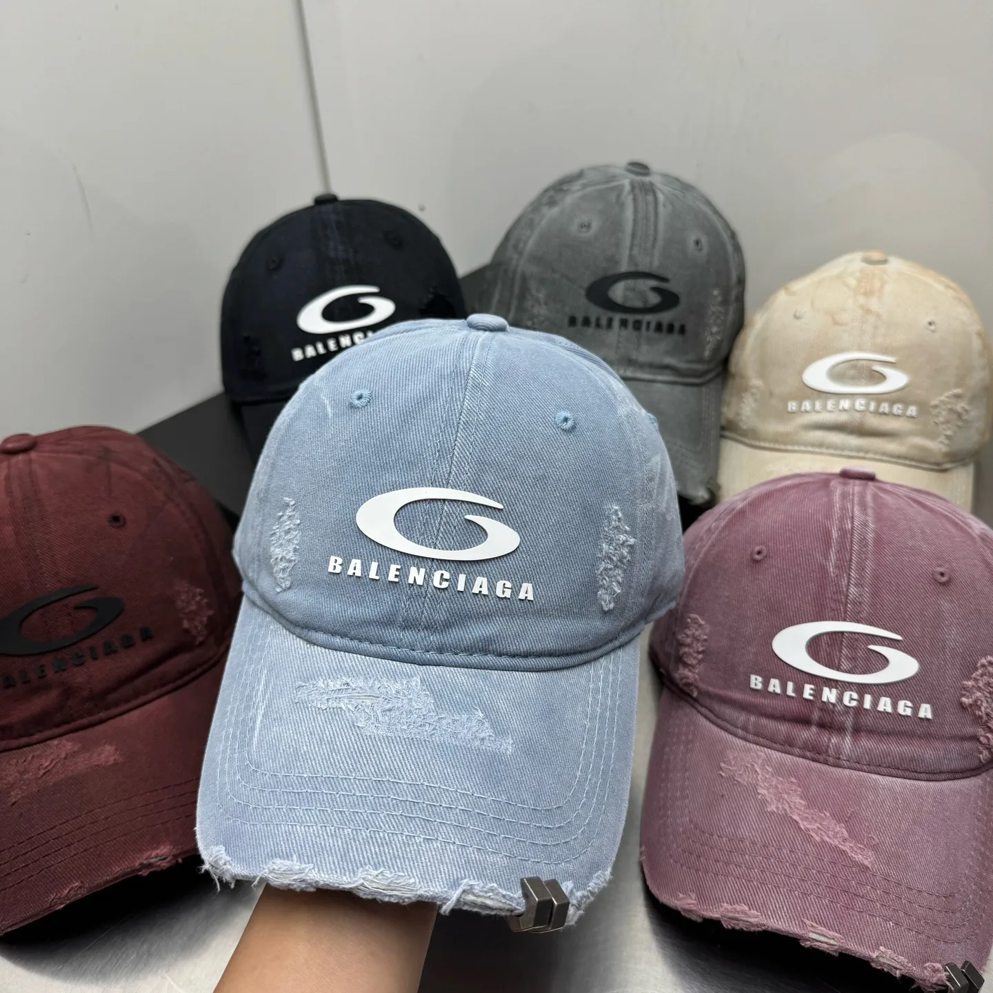 Balenciaga spring and summer distressed hole baseball cap