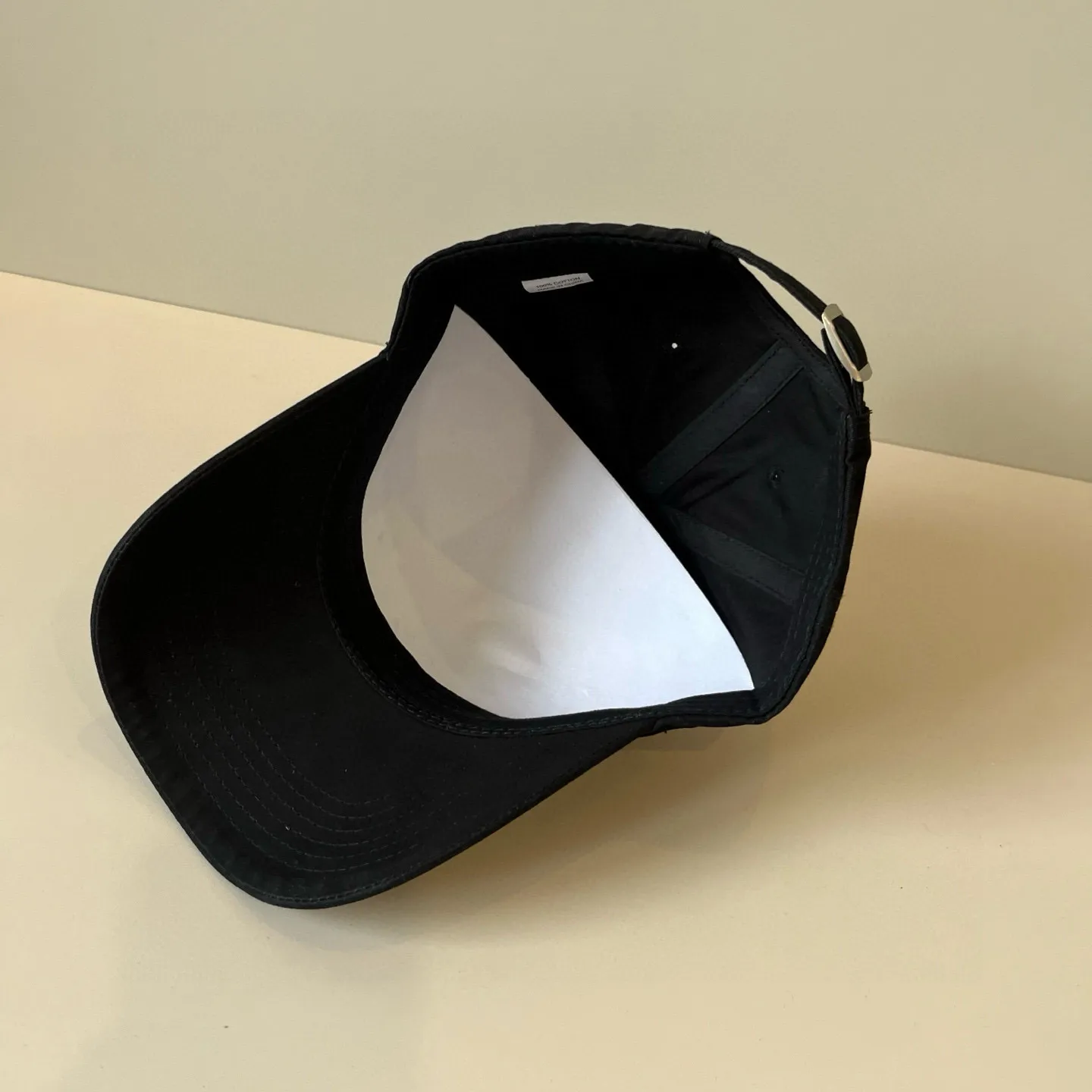 P56 BALENCIAGA new logo baseball cap, cool colors, different styles for men and women, the first batch will be shipped first! A must-buy for Paris fans!