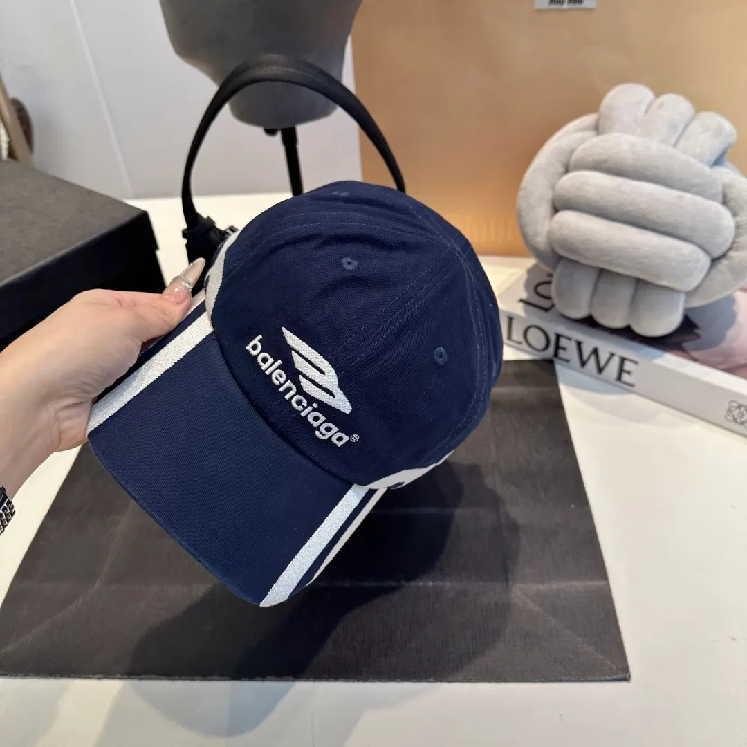 P60 Balenclaga official website new product Balenciaga new baseball cap ready for delivery in seconds🧢Simple, fashionable, super invincible and beautiful hat! Couple style!