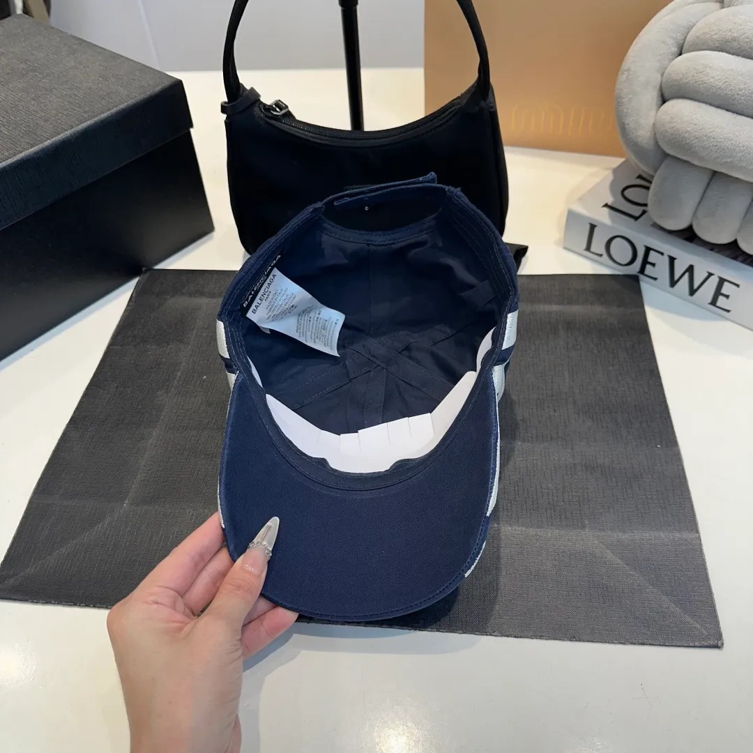 P60 Balenclaga official website new product Balenciaga new baseball cap ready for delivery in seconds🧢Simple, fashionable, super invincible and beautiful hat! Couple style!