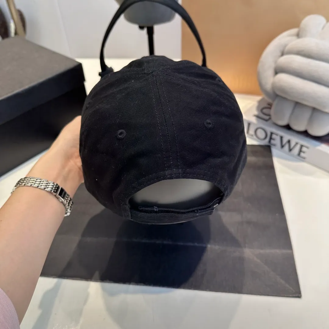 P60 Balenclaga official website new product Balenciaga new baseball cap ready for delivery in seconds🧢Simple, fashionable, super invincible and beautiful hat! Couple style!