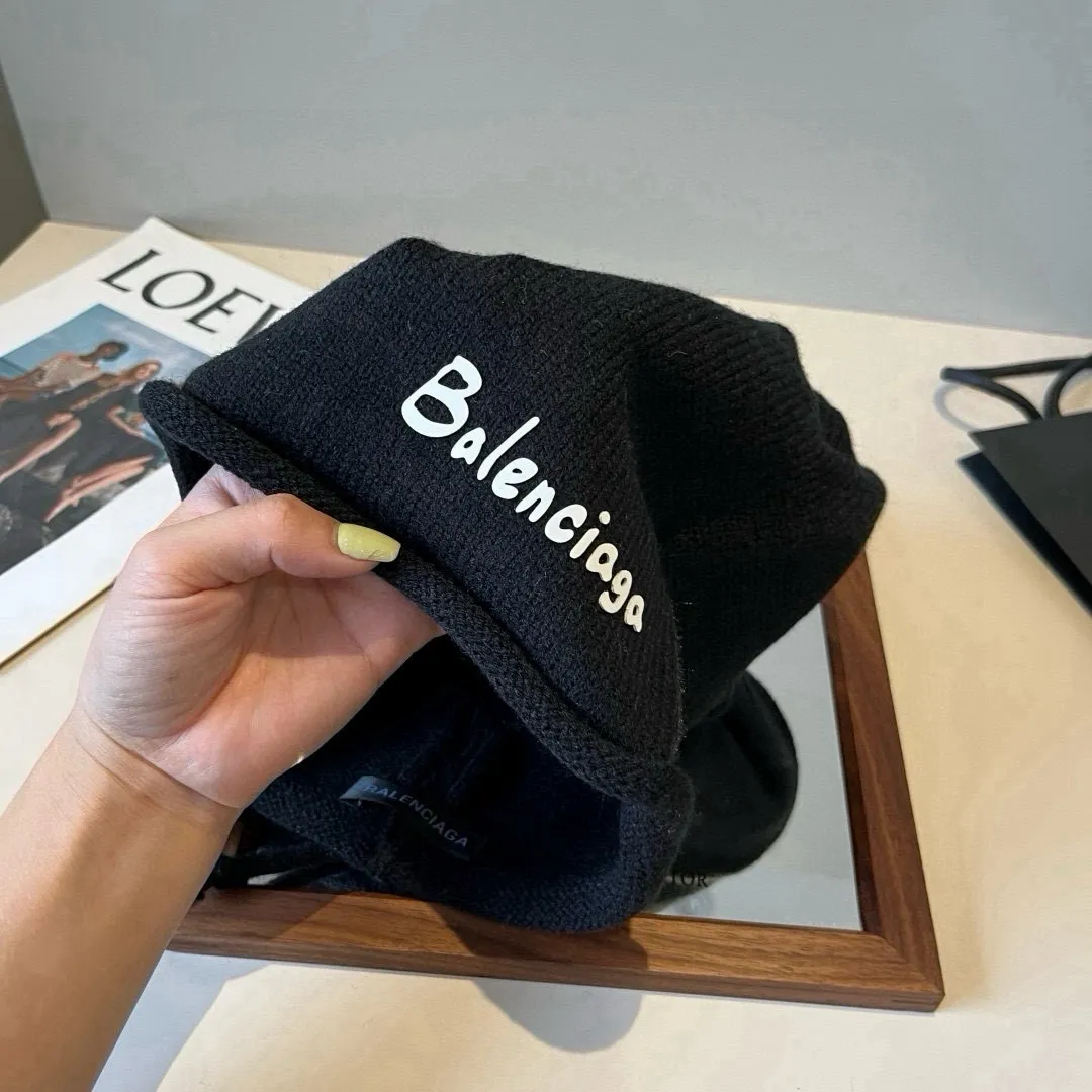 💰60¥ Balenciaga knitted beanie