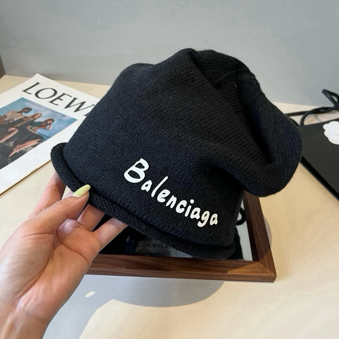 💰60¥ Balenciaga knitted beanie