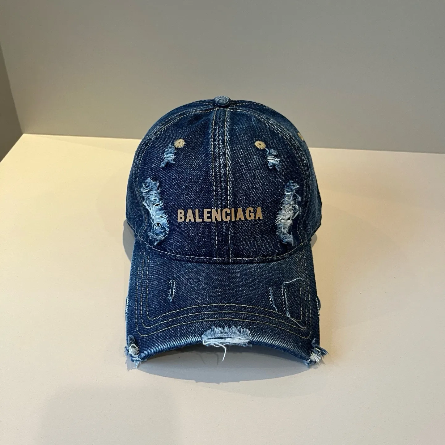 P56 BALENCIAGA new logo baseball cap, cool colors, different styles for men and women, the first batch will be shipped first! A must-buy for Paris fans!