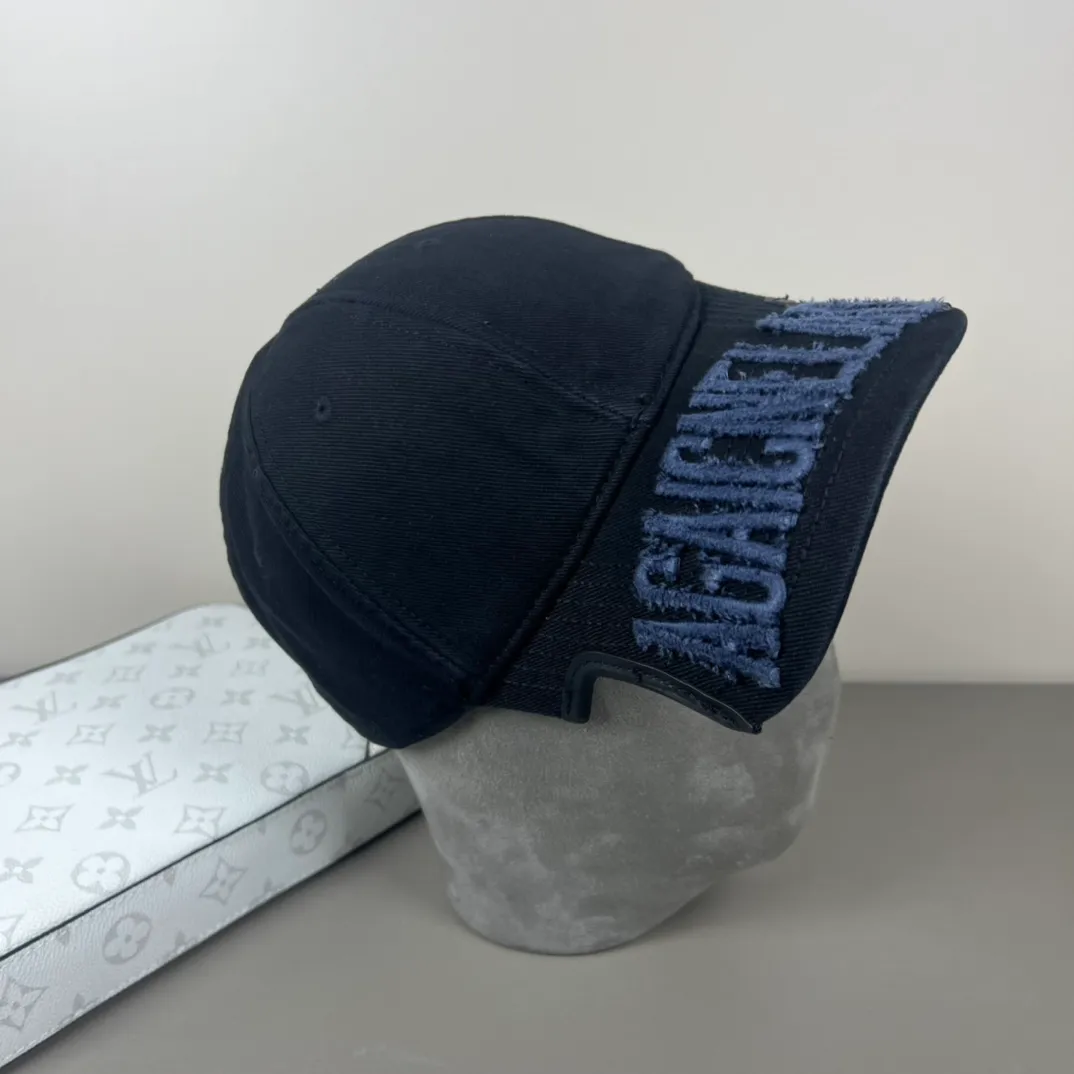 60💰BALENCIAGA Balenciaga’s new logo baseball cap, cool colors, different styles for men and women, the first batch will be shipped first! A must-buy for Paris fans!