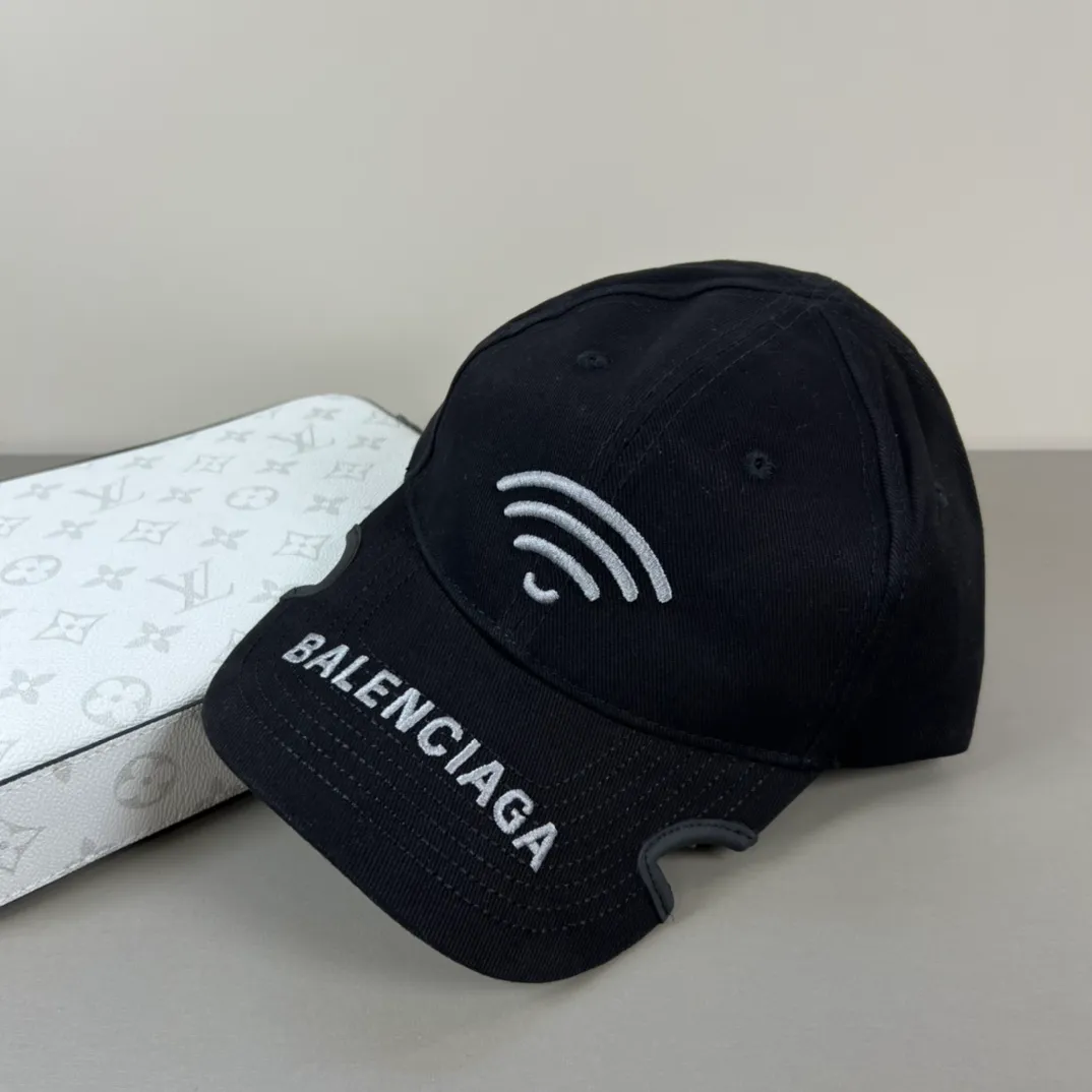 60💰BALENCIAGA Balenciaga’s new logo baseball cap, cool colors, different styles for men and women, the first batch will be shipped first! A must-buy for Paris fans!