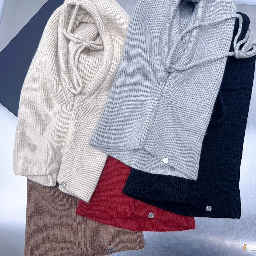 Paris farah pullover hat