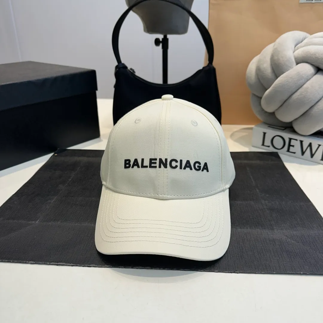 P56 BALENCIAGA Balenciaga's new embroidered logo baseball cap, cool colors, different styles for men and women, the first batch will be shipped first! A must-buy for Paris fans!