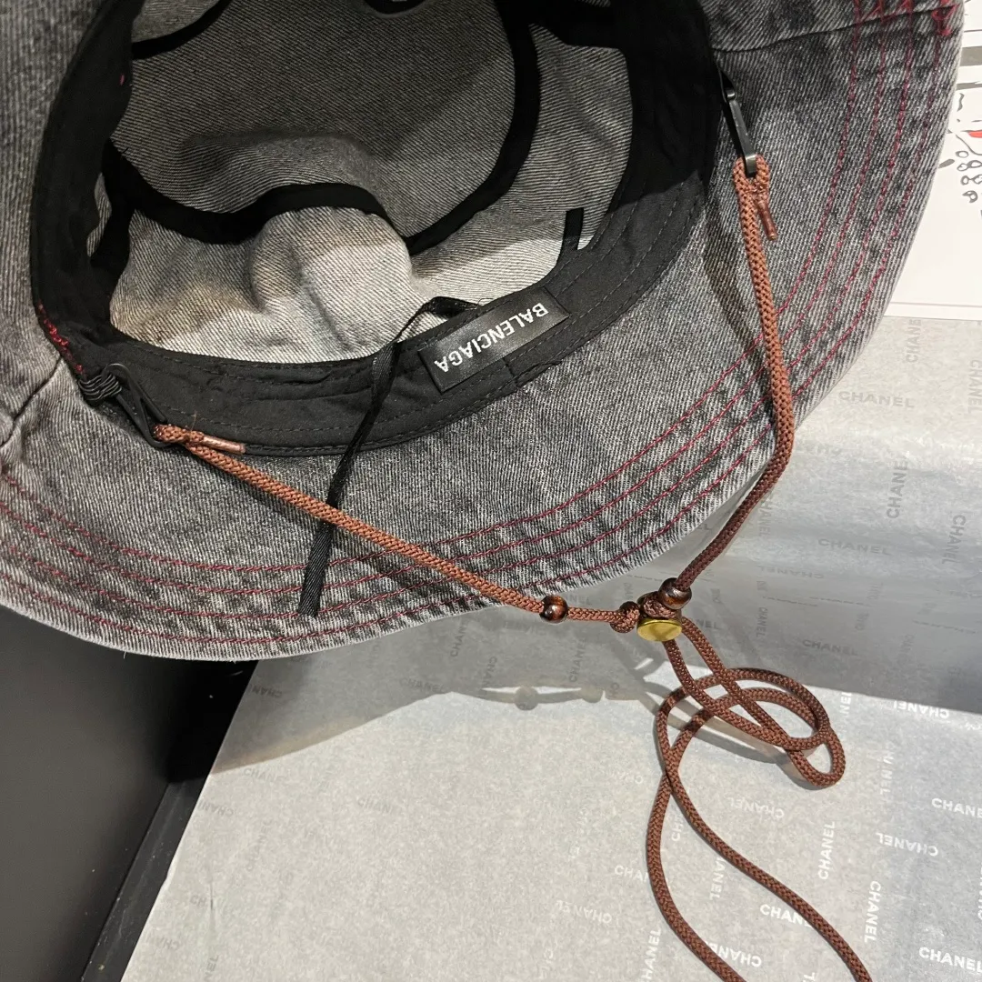 💰100¥ Balenciaga denim bucket hat, head circumference 57cm