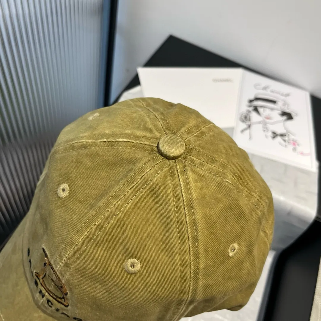 💰60¥ Balenciaga new baseball cap, head circumference 57cm
