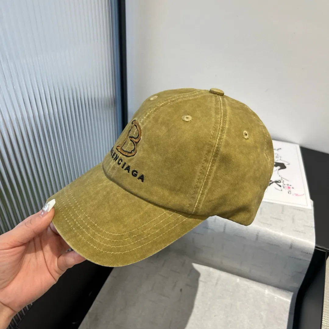 💰60¥ Balenciaga new baseball cap, head circumference 57cm