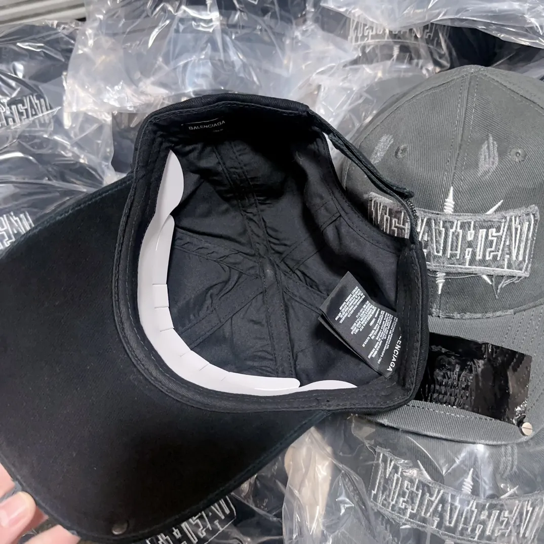 Private message for price inquiry! 25 Balenciaga baseball cap