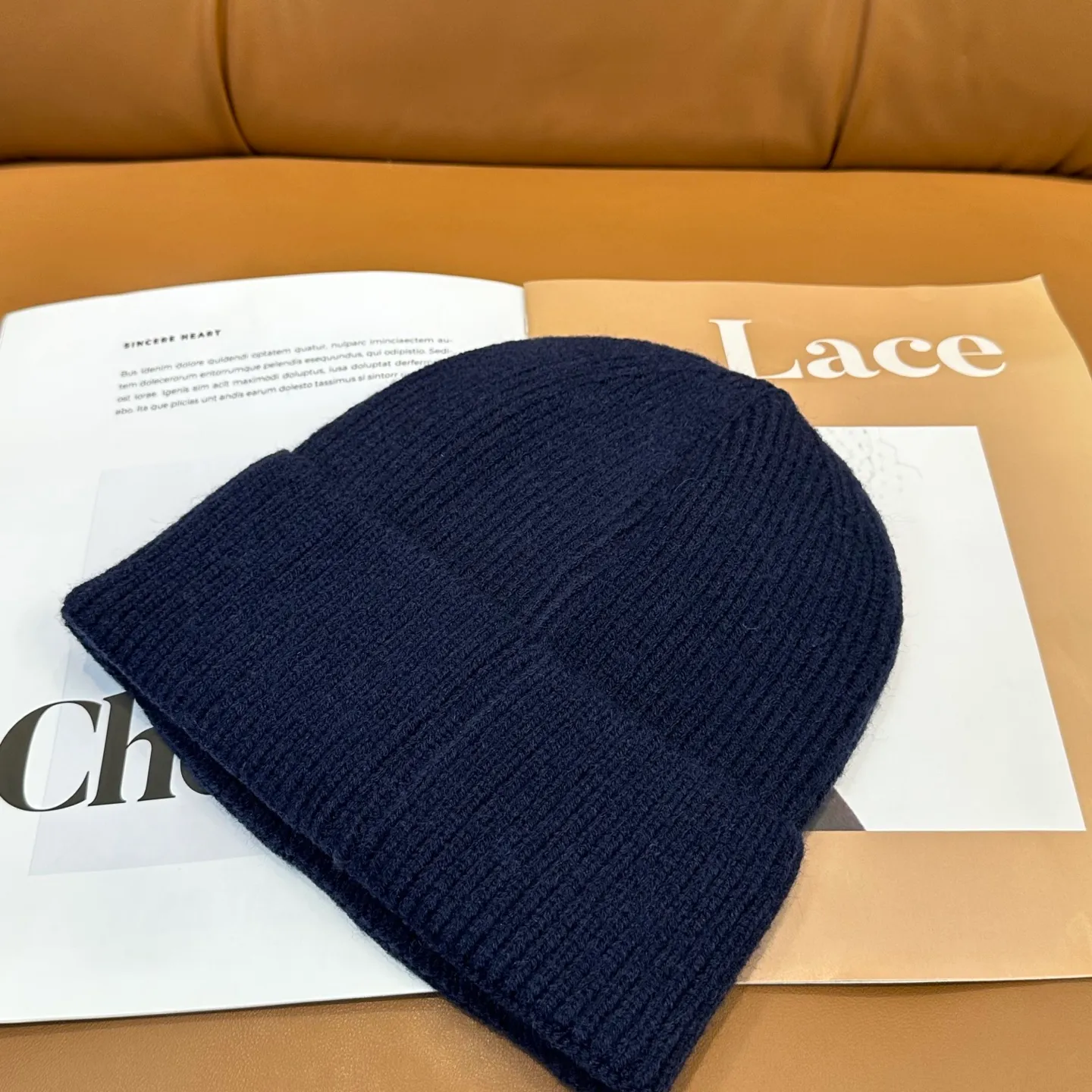 P56 Balenciaga new letter knitted hat! Xiaohongshu’s hottest selling item! Dress well! The same style for men and women, fashionable and popular🌸First-class quality, the best brand to keep warm in autumn and winter, order now, limited edition