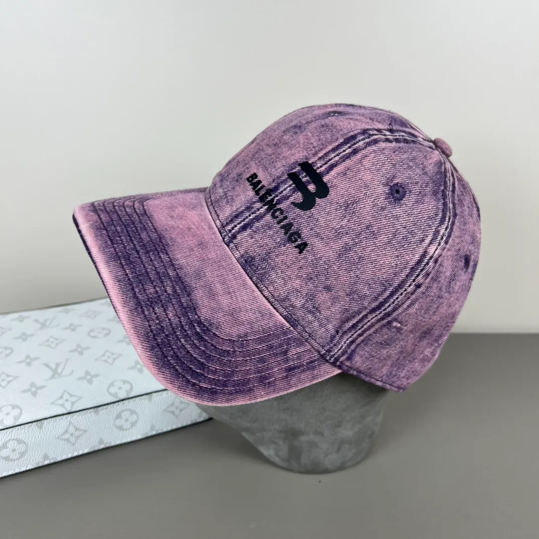 56💰BALENCIAGA new logo baseball cap, cool colors, different styles for men and women, the first batch will be shipped first! A must-buy for Paris fans!