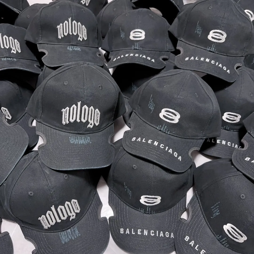 The hottest Balenciaga high version baseball cap