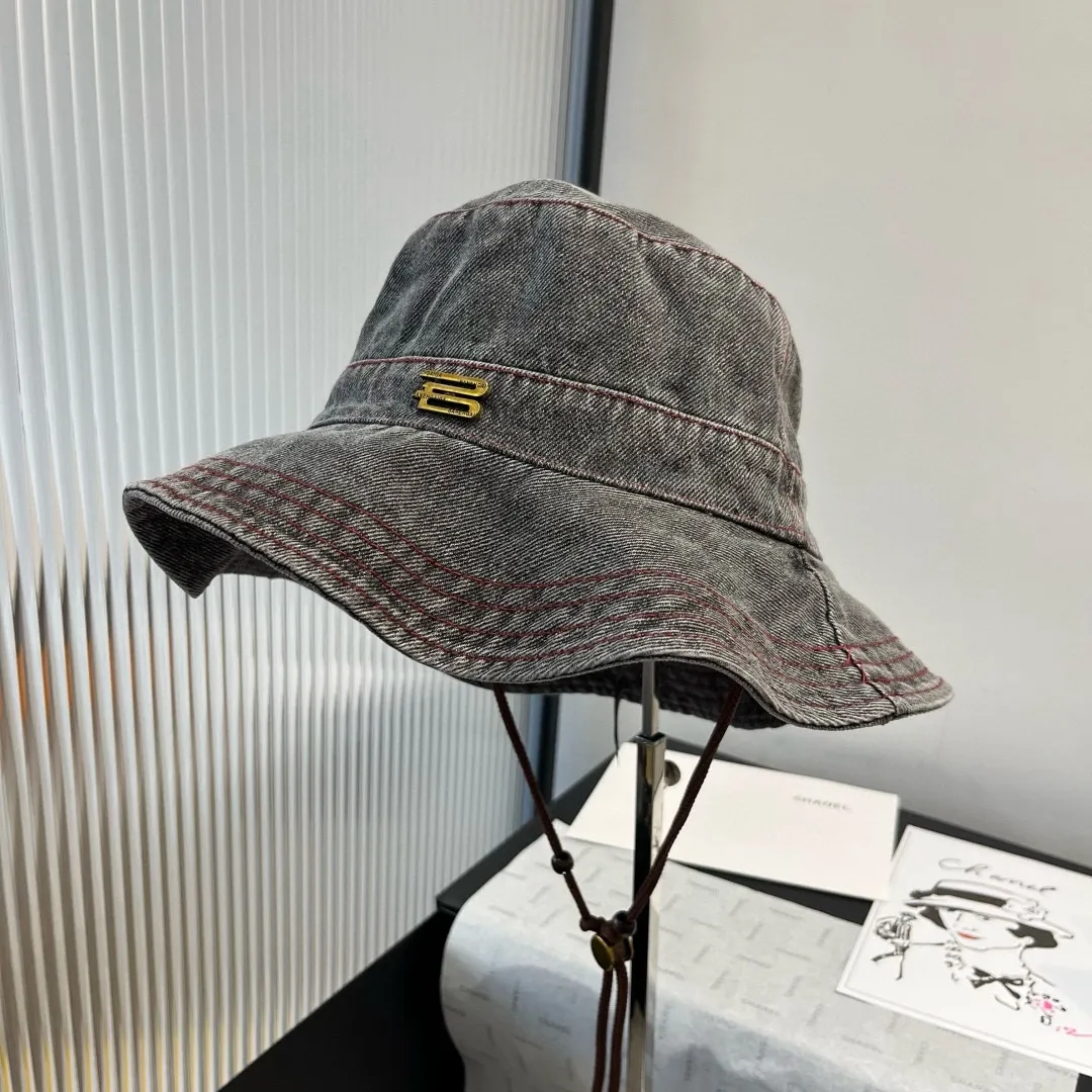 💰100¥ Balenciaga denim bucket hat, head circumference 57cm
