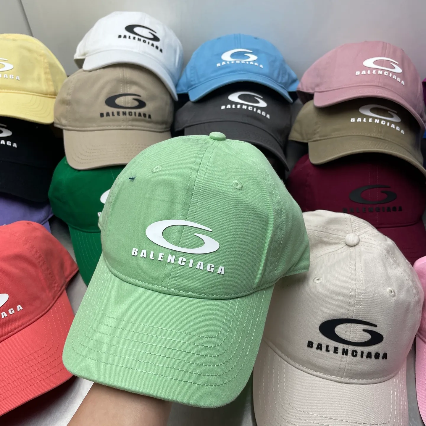 Private message for price inquiry! Popular Balenciaga soft-top baseball cap