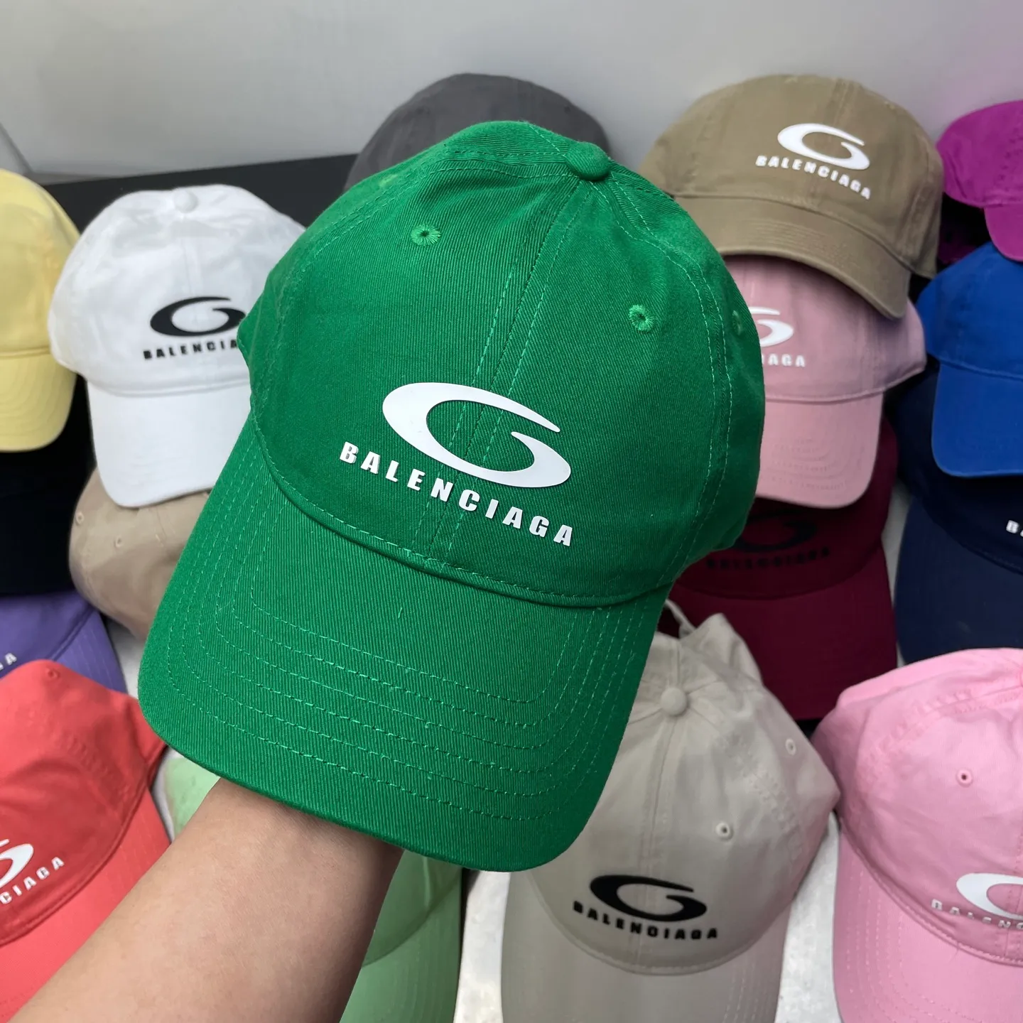 Private message for price inquiry! Popular Balenciaga soft-top baseball cap