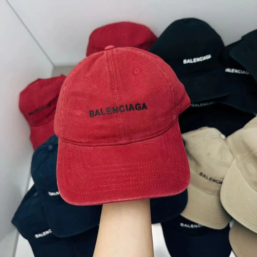 Thick brushed Balenciaga baseball cap