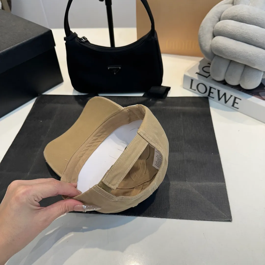 P60 Balenclaga official website new product Balenciaga new baseball cap ready for delivery in seconds🧢Simple, fashionable, super invincible and beautiful hat! Couple style!