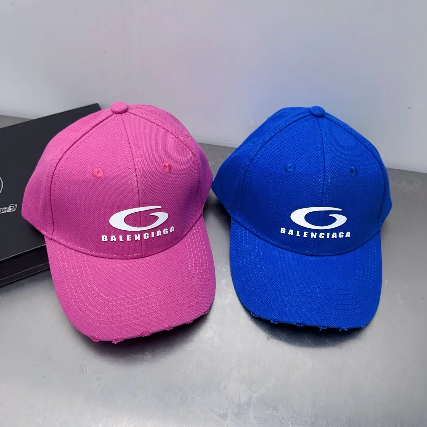 Welcome to inquire, hard top hole Balenciaga baseball cap