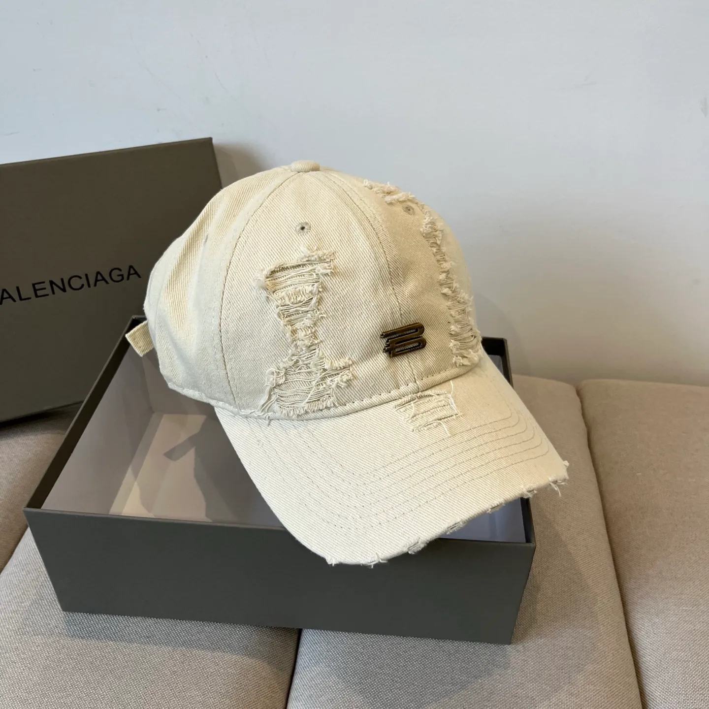 P60💰BALENCIAGA new logo baseball cap, cool colors, different styles for men and women, the first batch will be shipped first! A must-buy for Paris fans!