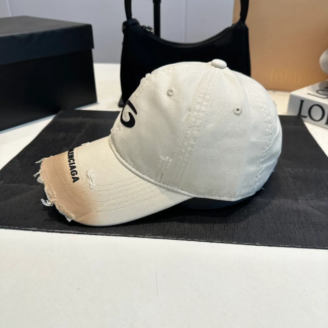 P56 BALENCIAGA Balenciaga's new washed baseball cap, cool colors, different styles for men and women, the first batch will be shipped first!