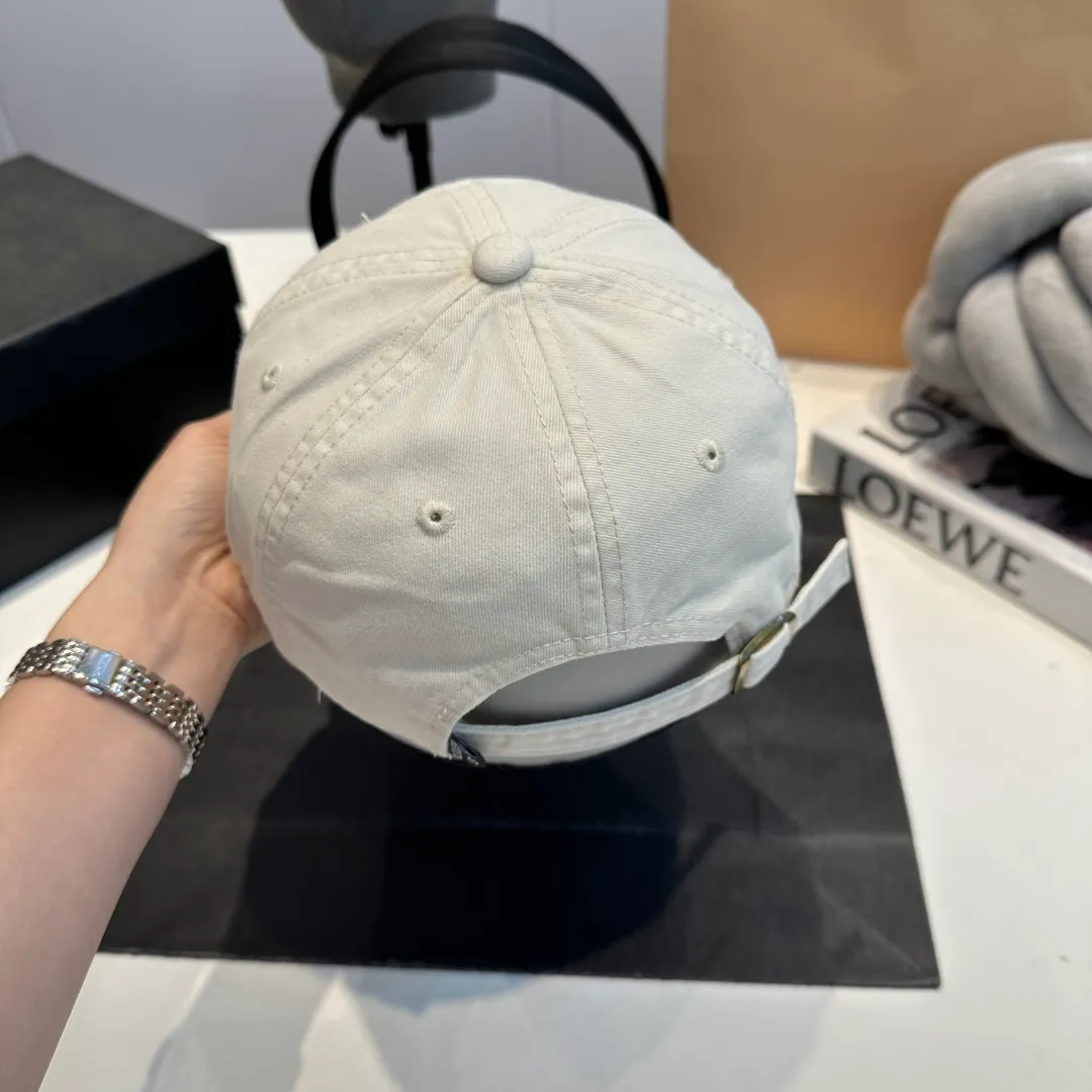 P56 BALENCIAGA Balenciaga's new washed baseball cap, cool colors, different styles for men and women, the first batch will be shipped first!