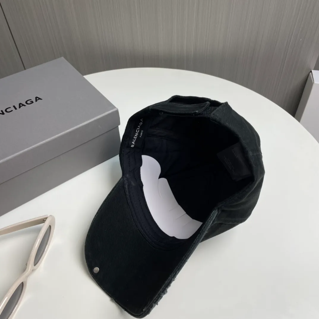 P70 BALENCIAGA new logo baseball cap, cool colors, different styles for men and women, the first batch will be shipped first! A must-buy for Paris fans!