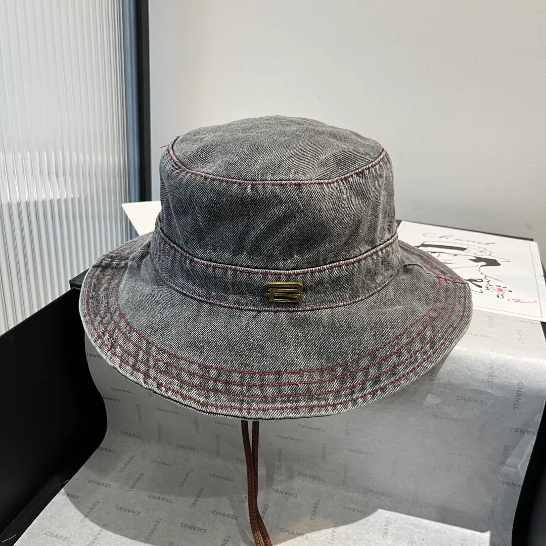 💰110¥ Balenciaga denim bucket hat, head circumference 57cm