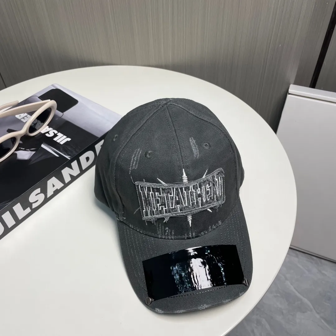 P76💰BALENCIAGA Balenciaga's new embroidered logo baseball cap, cool colors, different styles for men and women, the first batch will be shipped first! A must-buy for Paris fans!