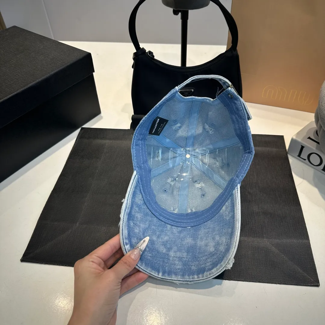 P56 BALENCIAGA Balenciaga's new Korean style distressed hole washed duck cap casual retro fashion versatile street outing travel couple Internet celebrity baseball cap