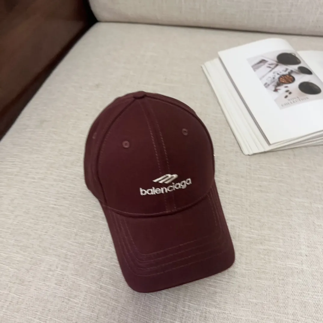 💰50 BALENCIAGA🆕Spring style new personalized baseball cap, high quality and excellent breathability, suitable for all seasons, high-looking fashion item! Same style for men and women