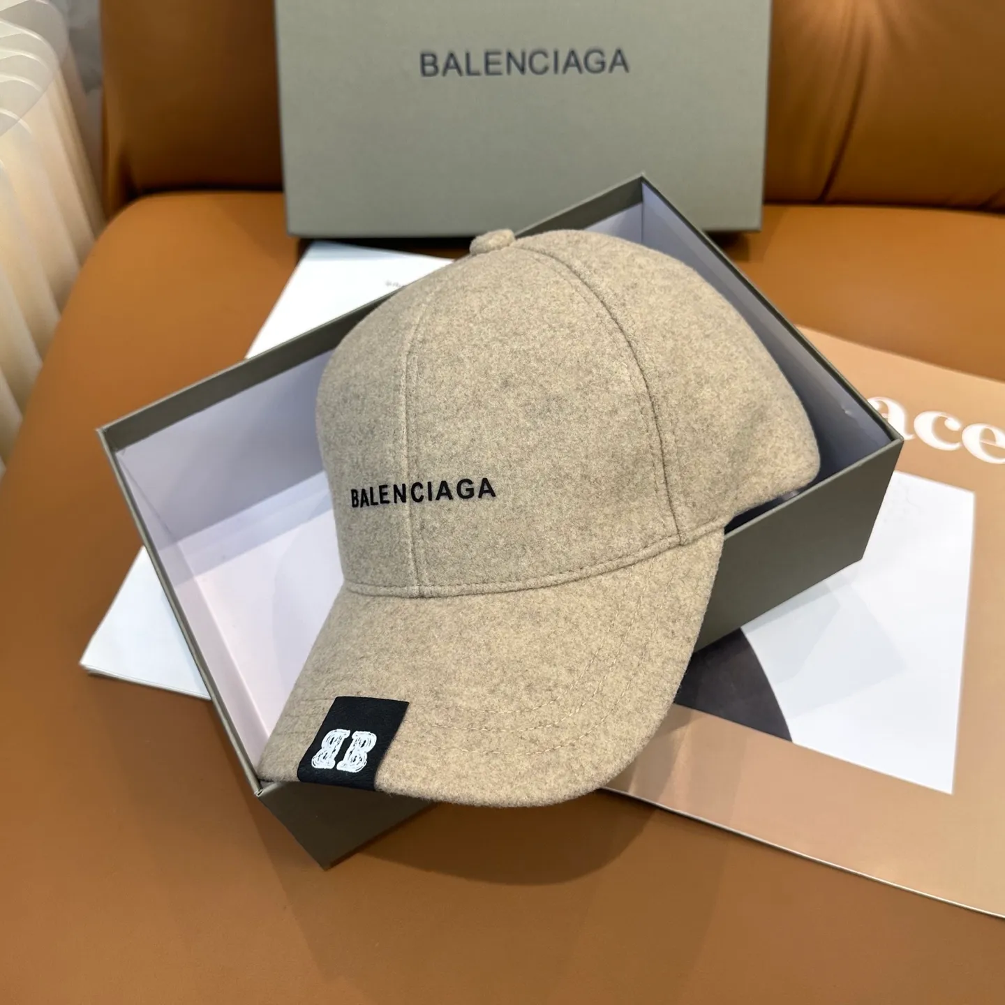 P60 💛 Comes with dust bag. [Balenciaga] 2025 new cashmere simple baseball cap, unisex ~ cool and handsome on the street